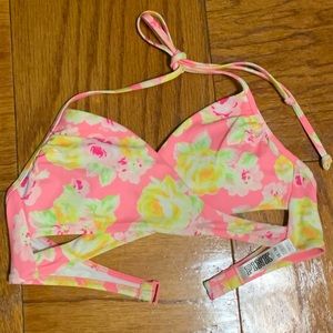 💕💕PINK Victoria’s Secret VS bikini top💕EUC💕💕